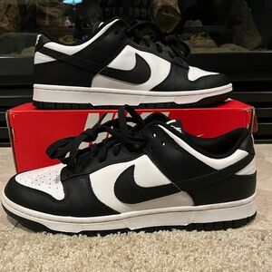 Nike Dunk Lows Pandas Men’s Size 10. Gently Worn No Box. DD1391-100